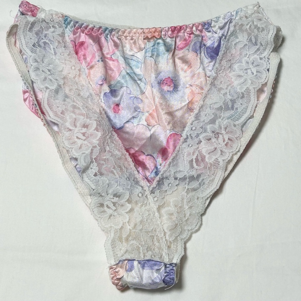 3 pair Vintage Satin Floral and Lace Panties hi-cut - Picture 7 of 9